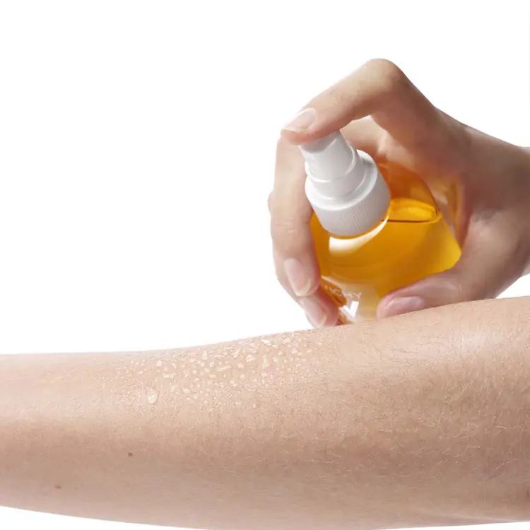 Vichy Capital Soleil vodica za zaštitu od sunca i blistaviji ten SPF 30 200 ml