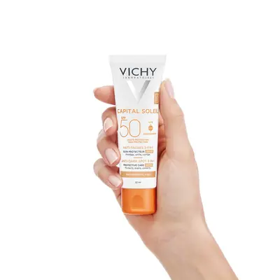 Vichy Capital Soleil Obojena zaštitna krema 3 u 1  protiv tamnih mrlja SPF50 50 ml