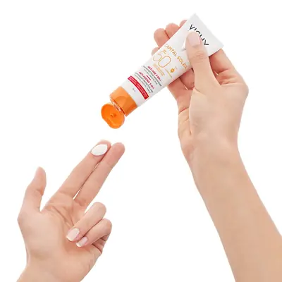 Vichy Capital Soleil krema za zaštitu od sunca s anti-age efektom SPF 50 50 ml